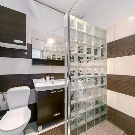 Concierge Grojecka View דירה *